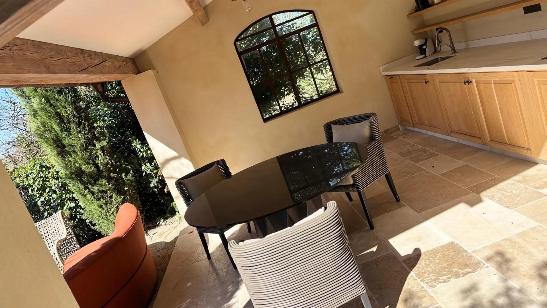 La Maison Dans Les Vignes Orange  France